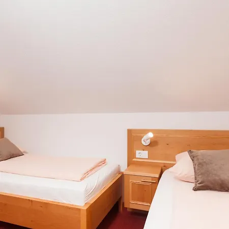 Turisticna Kmetija Pri Marku 3*