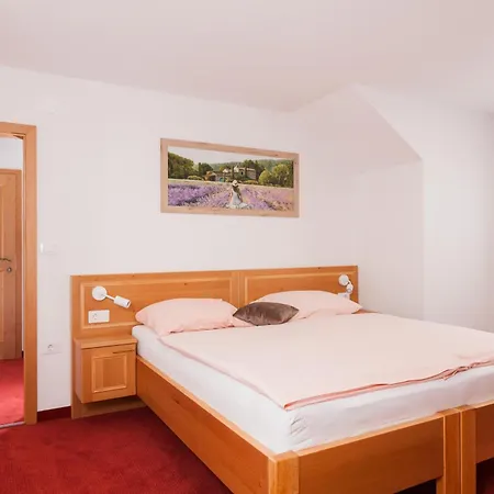 Nocleg ze śniadaniem Turisticna Kmetija Pri Marku 3*