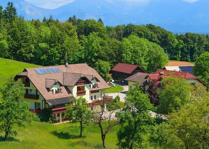 Bed & Breakfast Turisticna Kmetija Pri Marku 3*