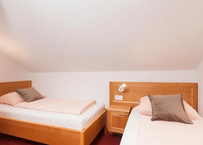 Turisticna Kmetija Pri Marku 3*