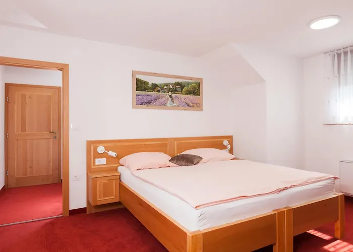 Bed & Breakfast Turisticna Kmetija Pri Marku 3*